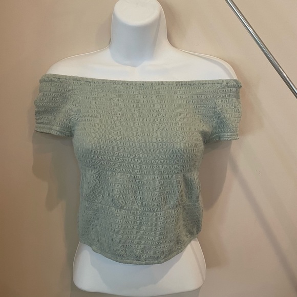 Pastel Green off the shoulder crop top - Picture 2 of 4